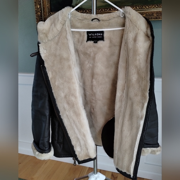 Vintage Wilsons Leather jacket with faux fur lining and hood - Picture 4 of 15